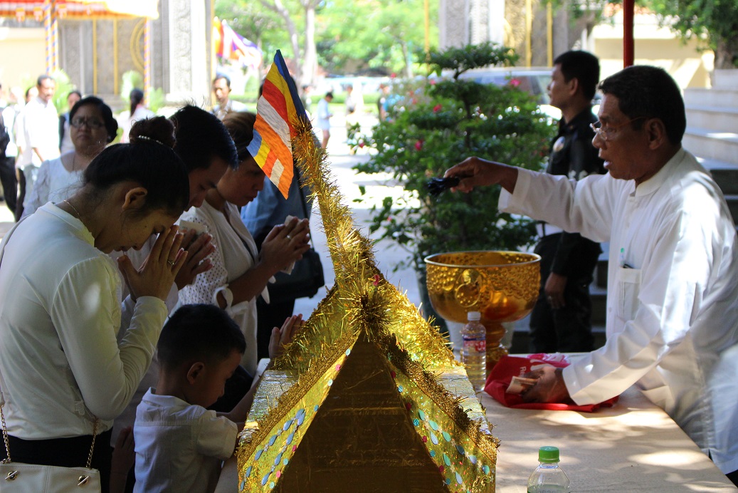 明日から3日間休日になるカンボジアのお盆「プチュンバン」とは？